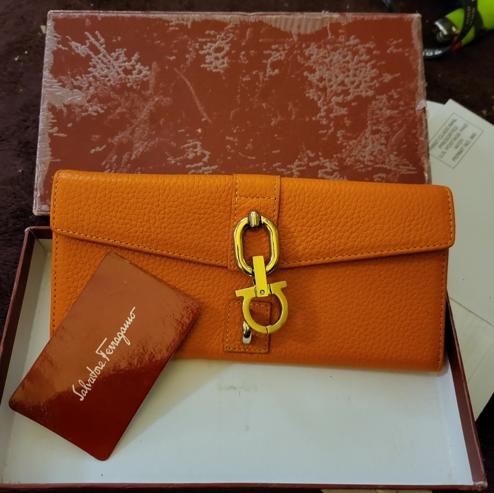 Salvatore ferragamo clutch orange wallet